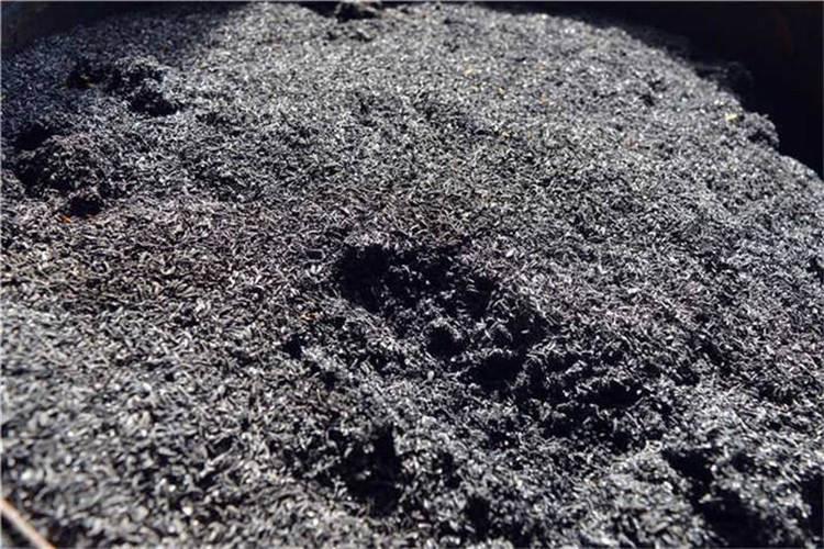 碳化稻壳是稻壳燃烧后产生的灰分，占稻壳重量的16%~20%，同时每公斤稻壳燃烧放出约3800千卡的热量