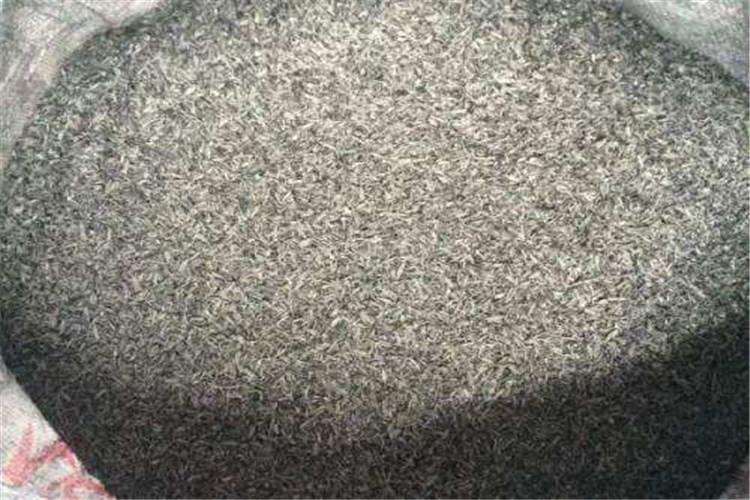 碳化稻壳可作为活性炭使用，去除禽畜粪的异味
